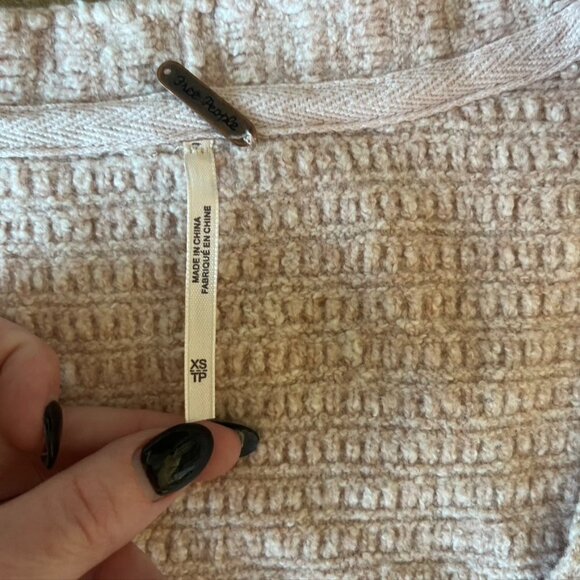 ** FREE PEOPLE PINK HEART IT TUNIC TIE SIDE SWEATER XS oversized vneck - Picture 10 of 11